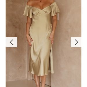 Billy J dress hight quality fabric and comes with a bag and tags it arrived in